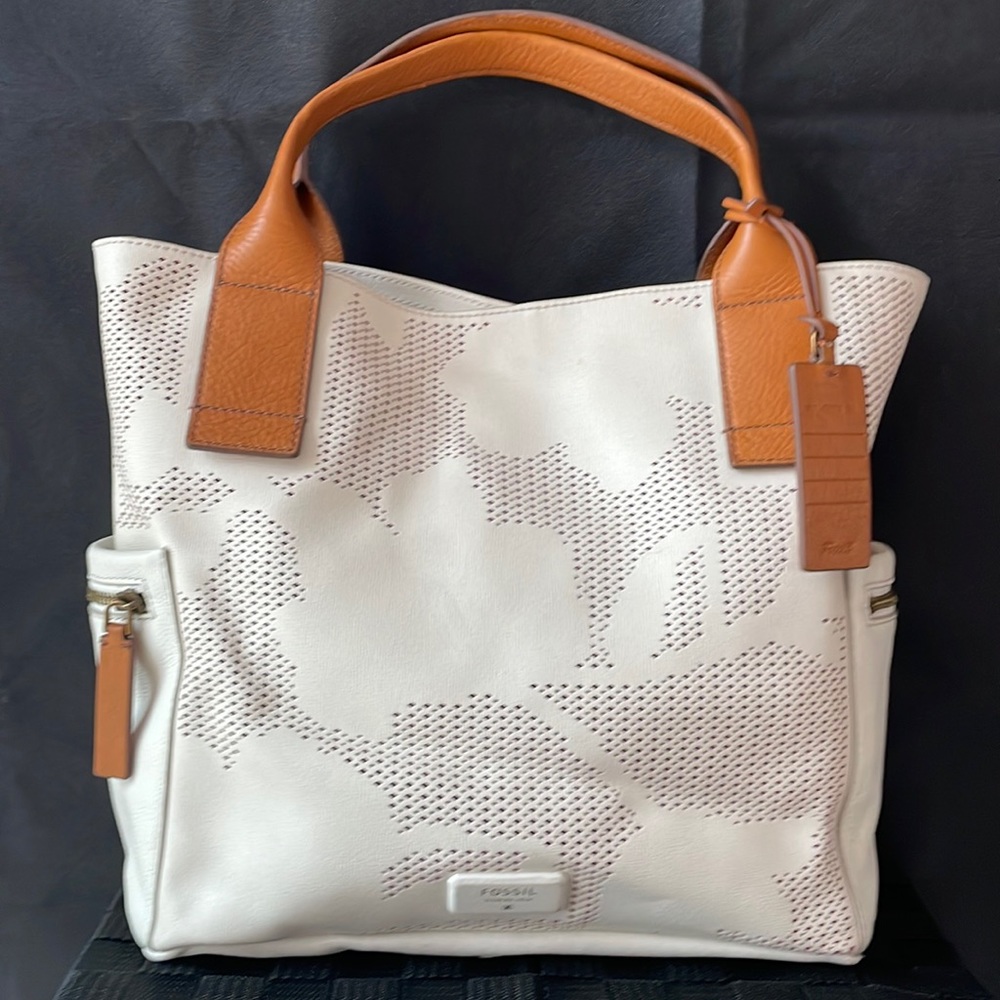 Fossil tote bag